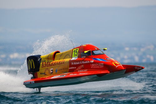 F1H2O 060719 EVIAN PAL140