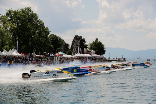 F1H2O 070719 EVIAN PAL240