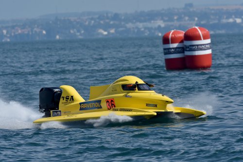 f1h2o 060719 evian UBE072