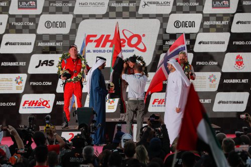 F1H2O Sharjah Simon 20191221 0519