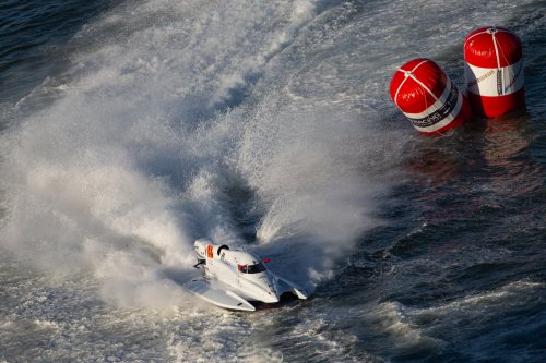 F1H2O Sharjah Simon 20191221 0546