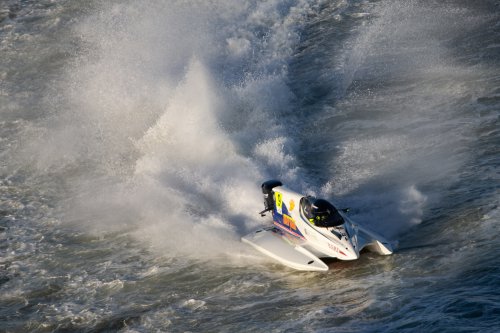 F1H2O Sharjah Simon 20191221 0547