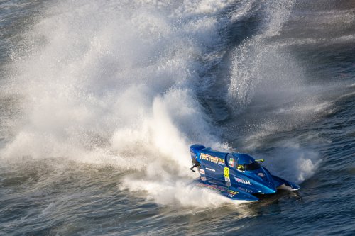 F1H2O Sharjah Simon 20191221 0549