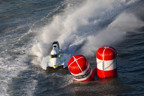 F1H2O Sharjah Simon 20191221 0553