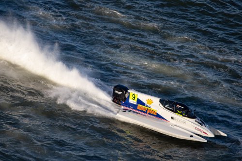 F1H2O Sharjah Simon 20191221 0555