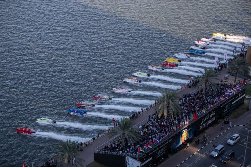 F1H2O Sharjah Simon 20191221 0602