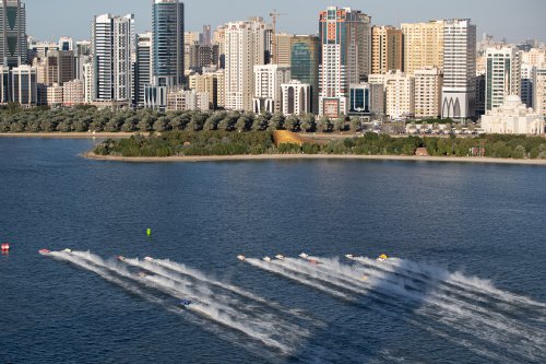 F1H2O Sharjah Simon 20191221 0604