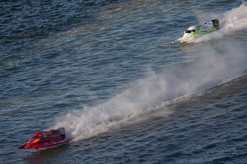 F1H2O Sharjah Simon 20191221 0616