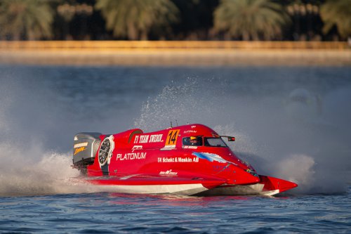 F1H2O Sharjah Simon 20191221 0623