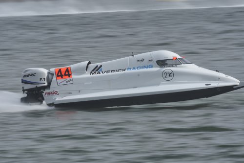 f1h2o 191219 sharjahUBE033