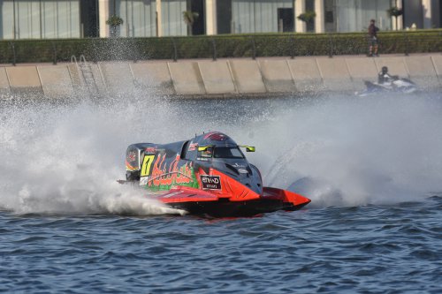 f1h2o 191219 sharjahUBE101