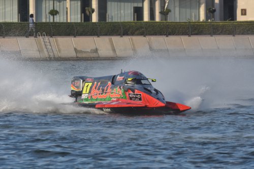 f1h2o 191219 sharjahUBE124