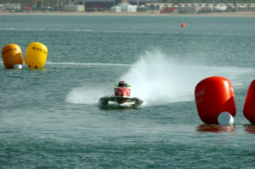 081204abudhabiUBE146