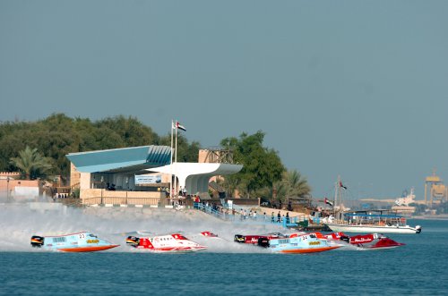 081205 abudhabi raceUBE115