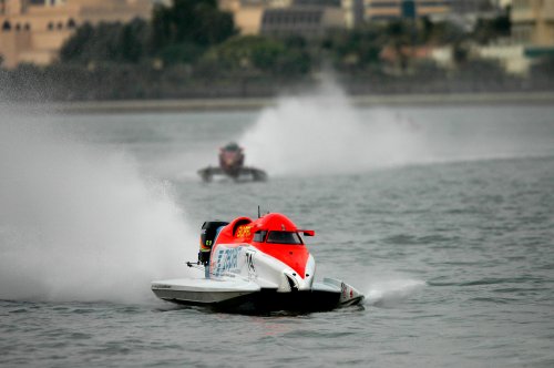 091210sharjah race1UBE040