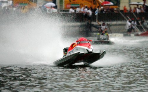 091211sharjah race2UBE053