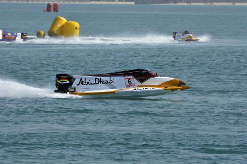 GP ABU DHABI 081211 PL 014