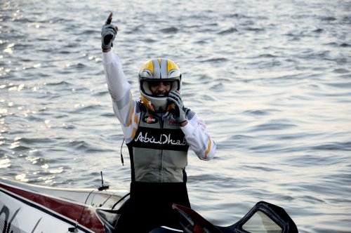 111216race sharjahUBE060