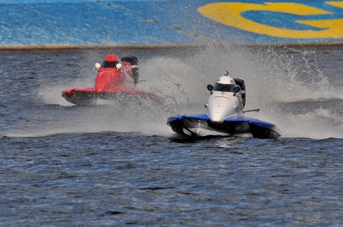 UIM F-4S H2O Grand Prix of Ukraine 2012,  race 1