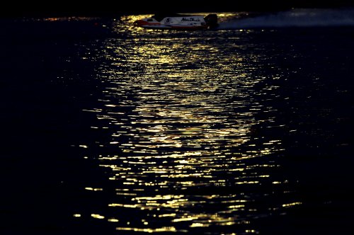 061212sharjah UBE055